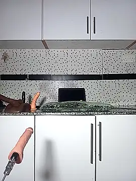 Snapshot of Bella045 chatting on 02-24-26, 05:00 Bella045 online show from 02-24-26, 05:00