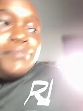 Snapshot of Bella045 chatting on 03-16-26, 06:50 Bella045 online show from 03-16-26, 06:50