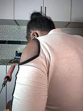 Snapshot of Bella045 chatting on 04-03-26, 10:02 Bella045 online show from 04-03-26, 10:02