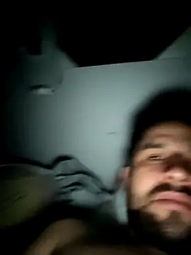 Snapshot of antonsmith_01 chatting on 10-31-25, 02:45 antonsmith 01 online show from 10-31-25, 02:45