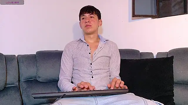 Mr daren  online show from 10-18-25, 04:30