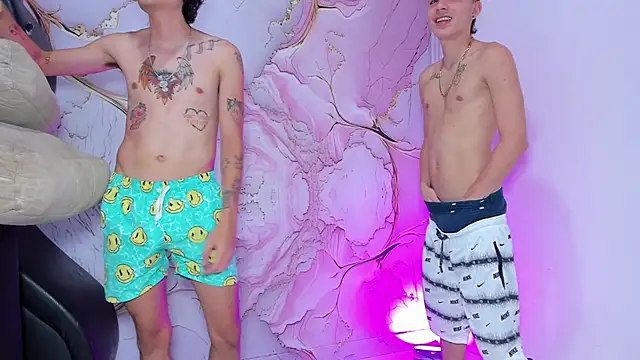 Snapshot of wild_demongirl chatting on 10-28-25, 12:47 wild demongirl online show from 10-28-25, 12:47