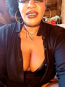 AmazonianMistress online show from 09-15-25, 10:21