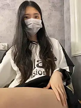 Snapshot of -hanime- chatting on 12-26-24, 05:47 -hanime- online show from 12-26-24, 05:47