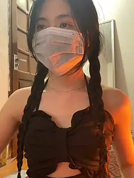 Snapshot of -hanime- chatting on 01-15-25, 12:58 -hanime- online show from 01-15-25, 12:58