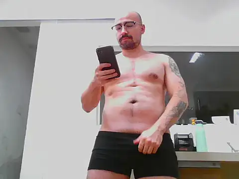 SeizoC online show from 11-21-25, 05:06