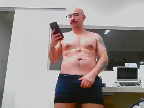 SeizoC online show from 11-23-25, 05:40