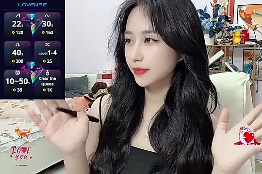  LLisa  online show from 01-04-25, 09:20