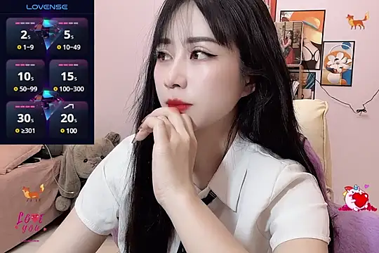  LLisa  online show from 03-05-25, 07:06