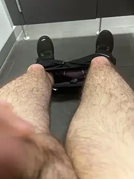 Snapshot of Drummer112 chatting on 11-03-25, 02:29 Drummer112 online show from 11-03-25, 02:29