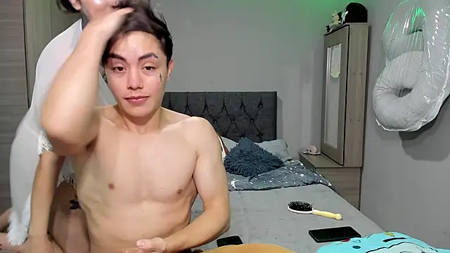 Snapshot of steban_and_kim chatting on 03-02-25, 10:59 steban and kim online show from 03-02-25, 10:59