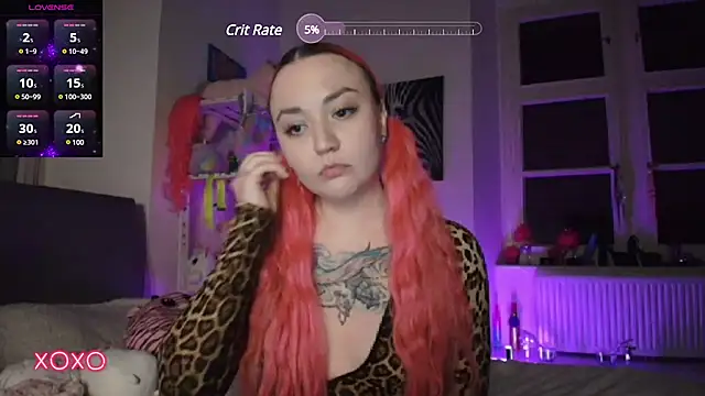 Snapshot of PinkHurricaneOfficial chatting on 02-25-25, 10:29 PinkHurricaneOfficial online show from 02-25-25, 10:29