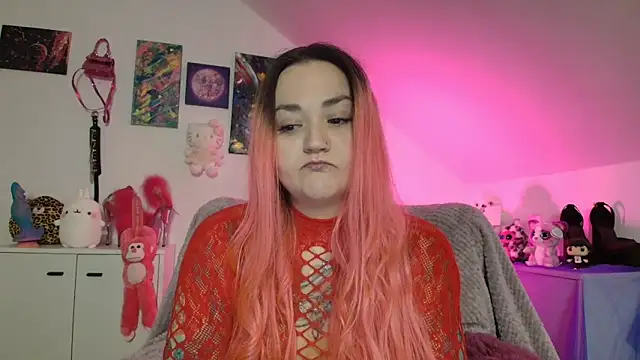 Snapshot of PinkHurricaneOfficial chatting on 10-23-25, 05:23 PinkHurricaneOfficial online show from 10-23-25, 05:23