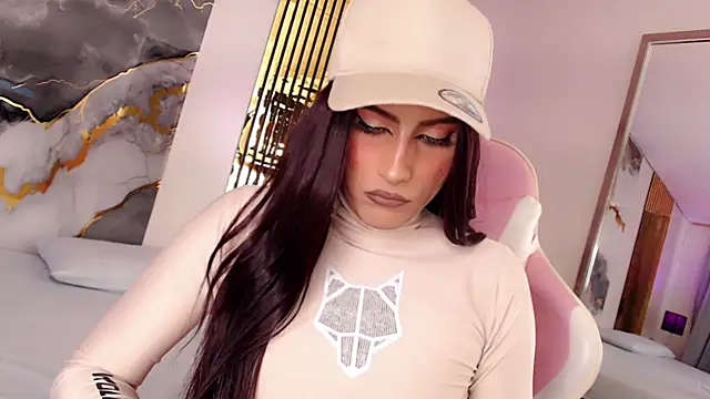 Snapshot of Ari_Tss chatting on 12-18-25, 03:40 Ari Tss online show from 12-18-25, 03:40