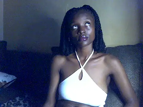 petite clara24 online show from 11-11-25, 11:05