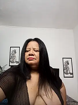 Shanttal0272 online show from 11-18-25, 03:16