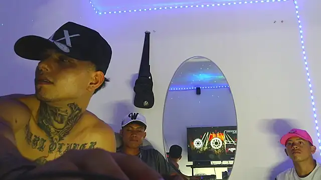 Skartoliver online show from 09-18-25, 05:31