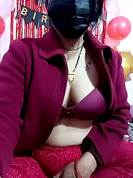 Snapshot of Beauty-khan chatting on 01-02-25, 02:46 Beauty-khan online show from 01-02-25, 02:46