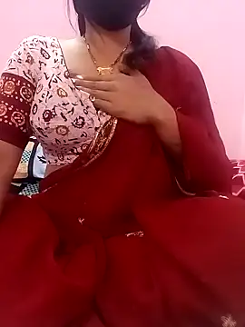 Snapshot of Beauty-khan chatting on 01-26-25, 10:02 Beauty-khan online show from 01-26-25, 10:02
