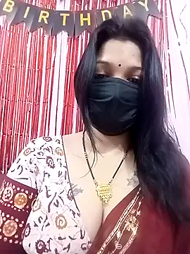 Snapshot of Beauty-khan chatting on 02-07-25, 04:14 Beauty-khan online show from 02-07-25, 04:14
