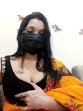 Snapshot of Beauty-khan chatting on 11-10-25, 07:13 Beauty-khan online show from 11-10-25, 07:13