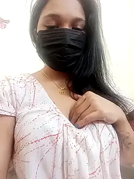 Snapshot of Beauty-khan chatting on 11-22-25, 10:14 Beauty-khan online show from 11-22-25, 10:14