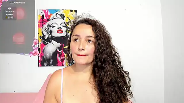  luna  sweet  online show from 03-20-25, 05:58