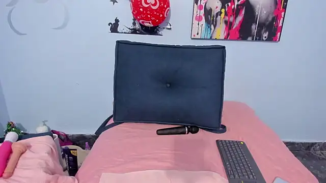  luna  sweet  online show from 09-27-25, 02:27