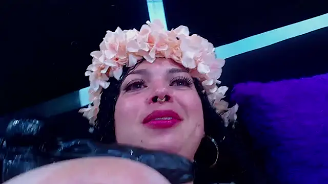 Cocoo Nuth online show from 01-12-25, 12:12