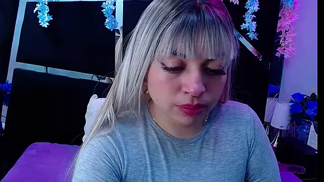 Cocoo Nuth online show from 02-22-25, 03:23