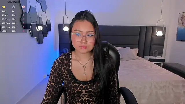 AmberLewis  online show from 11-27-25, 11:29