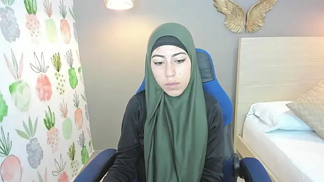 Snapshot of chaymae_nah_ chatting on 12-12-24, 02:15 chaymae nah online show from 12-12-24, 02:15