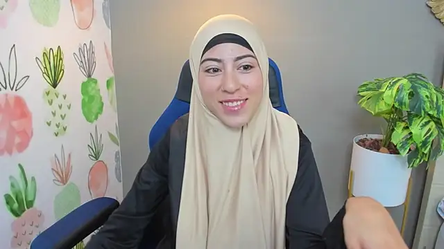 Snapshot of chaymae_nah_ chatting on 12-13-24, 02:54 chaymae nah online show from 12-13-24, 02:54