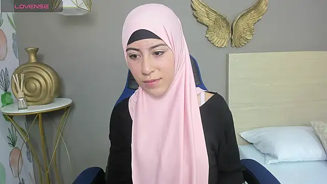 Snapshot of chaymae_nah_ chatting on 12-20-24, 02:41 chaymae nah online show from 12-20-24, 02:41