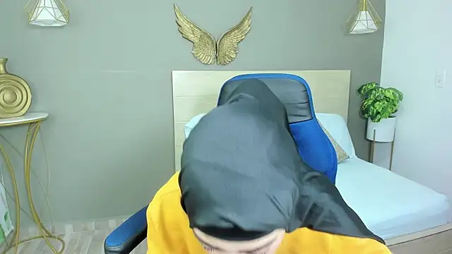 Snapshot of chaymae_nah_ chatting on 01-05-25, 03:22 chaymae nah online show from 01-05-25, 03:22