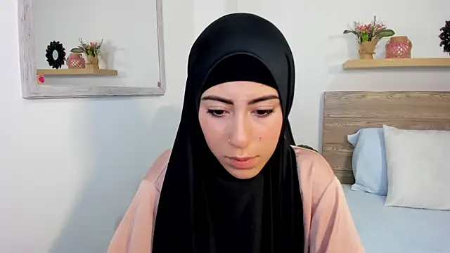 Snapshot of chaymae_nah_ chatting on 01-18-25, 03:49 chaymae nah online show from 01-18-25, 03:49