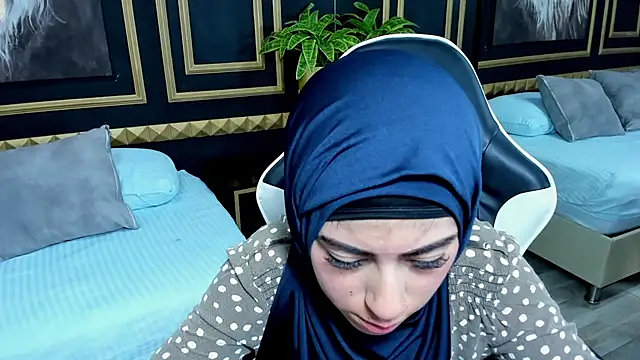 Snapshot of chaymae_nah_ chatting on 02-07-25, 09:48 chaymae nah online show from 02-07-25, 09:48