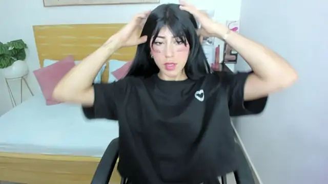 Snapshot of chaymae_nah_ chatting on 02-22-25, 12:51 chaymae nah online show from 02-22-25, 12:51