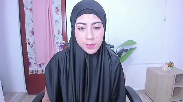 Snapshot of chaymae_nah_ chatting on 03-17-25, 12:35 chaymae nah online show from 03-17-25, 12:35