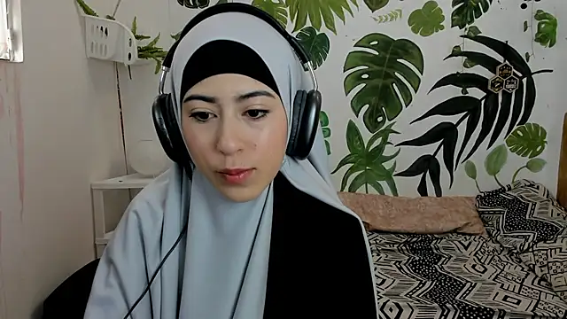 Snapshot of chaymae_nah_ chatting on 10-27-25, 02:54 chaymae nah online show from 10-27-25, 02:54