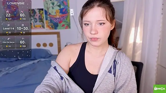 HanahCute online show from 11-21-25, 01:26