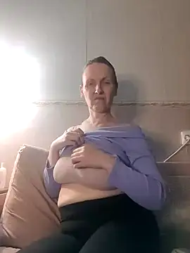 Evelina cute online show from 01-14-25, 08:48