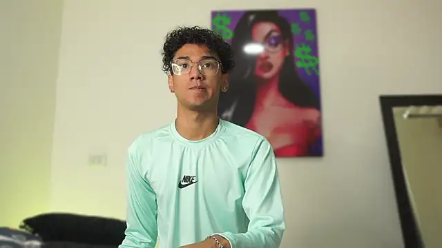 harrytwink18 online show from 12-10-24, 01:22