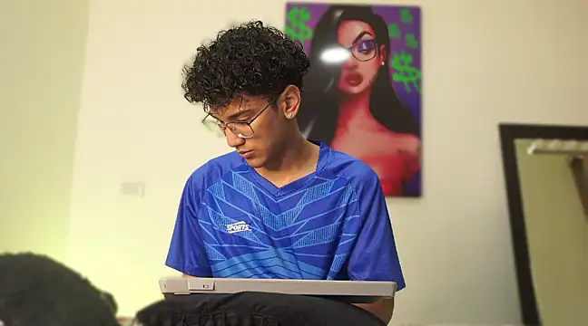 harrytwink18 online show from 12-12-24, 01:17