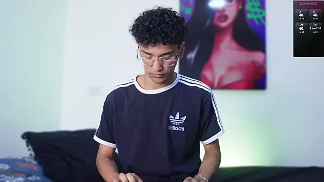 harrytwink18 online show from 01-06-25, 01:30