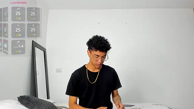 harrytwink18 online show from 12-16-25, 02:22