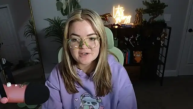 rodeobrii online show from 10-20-25, 01:06