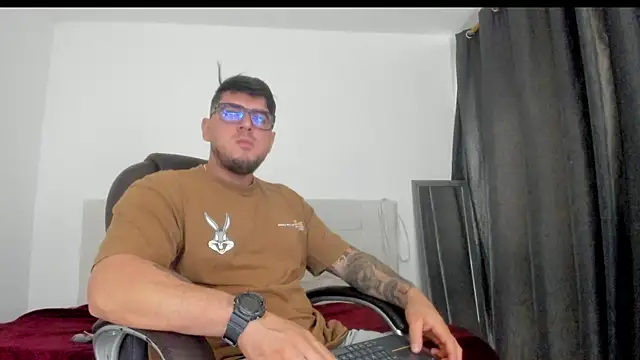 Snapshot of Teilor_Creed chatting on 11-15-25, 06:04 Teilor Creed online show from 11-15-25, 06:04