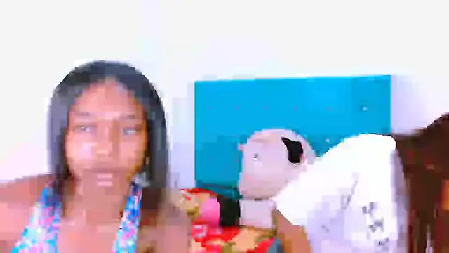 Snapshot of ladypussy69 chatting on 12-16-24, 03:43 ladypussy69 online show from 12-16-24, 03:43
