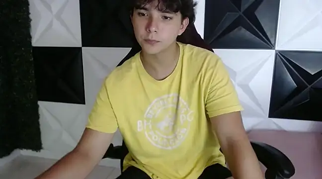 Dani cumboy online show from 12-31-24, 03:55